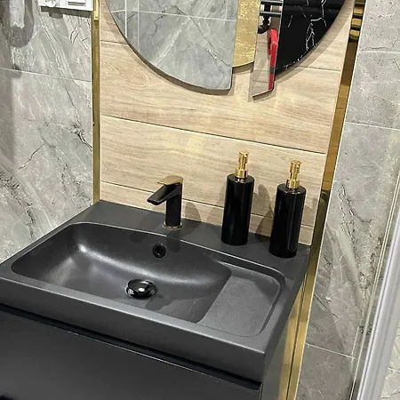 Royal Apartment *